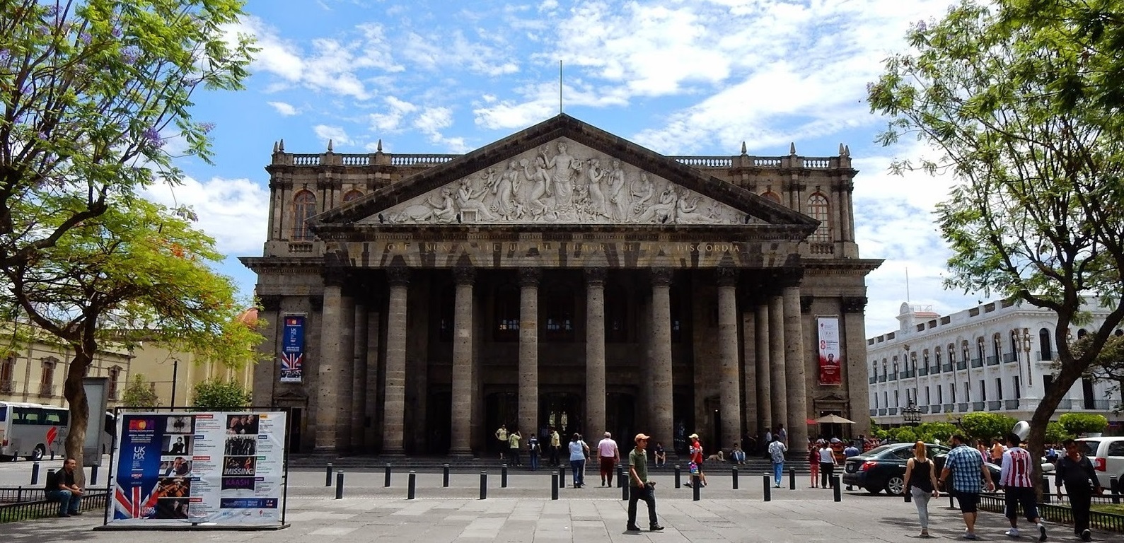 Compra tus boletos de autobús y viaja a Guadalajara