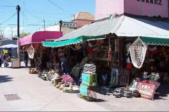 Compra tus Boletos de autobús en ETN Turistar Lujo y visita el Mercado Juárez el centro de artesanías más grande de la ciudad de Matamoros