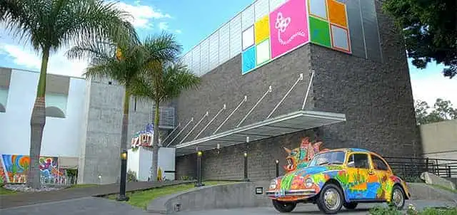 Compra tus Boletos de autobús en ETN Turistar Lujo y visita el Papalote Museo del Niño en Cuernavaca