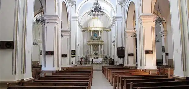 Compra tus Boletos de autobús en ETN Turistar Lujo y visita la Parroquia de la Purísima Concepción fue la primera iglesia católica de Nogales