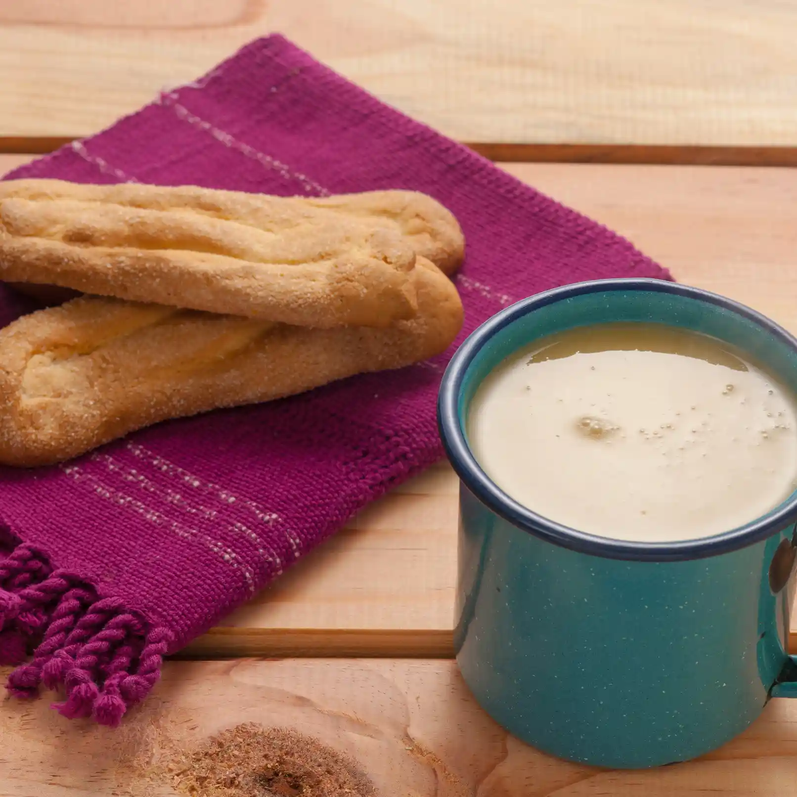Atole y Pan Tradicional