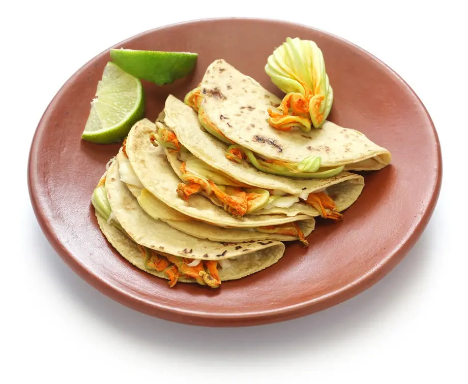 Quesadillas de Flor de Calabaza